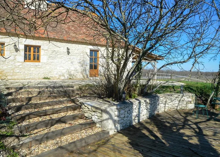 Chez Jacquou Дом отдыха Bouniagues